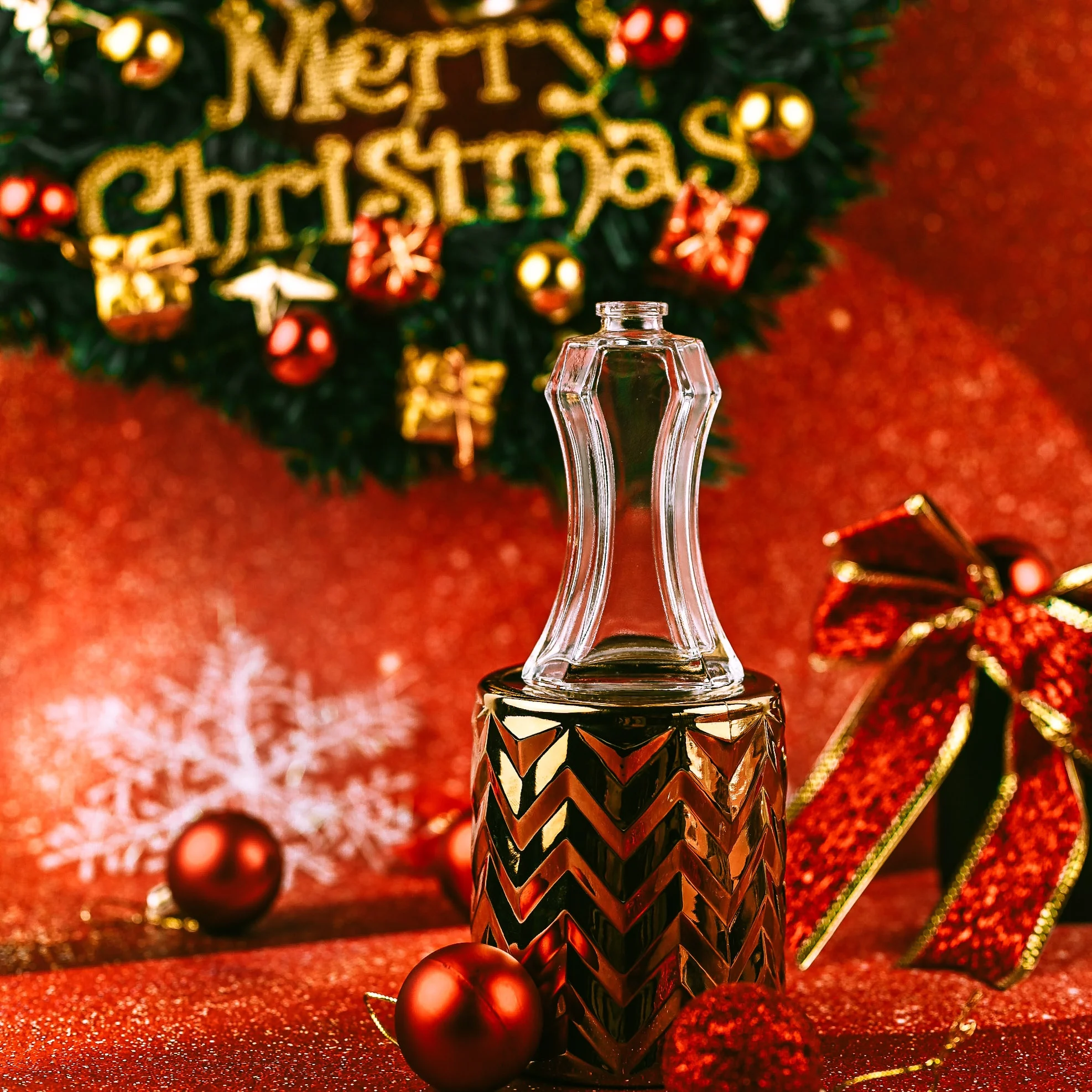 2022 Factory custom fragrance bottle 40ml luxury special design perfume glass bottle