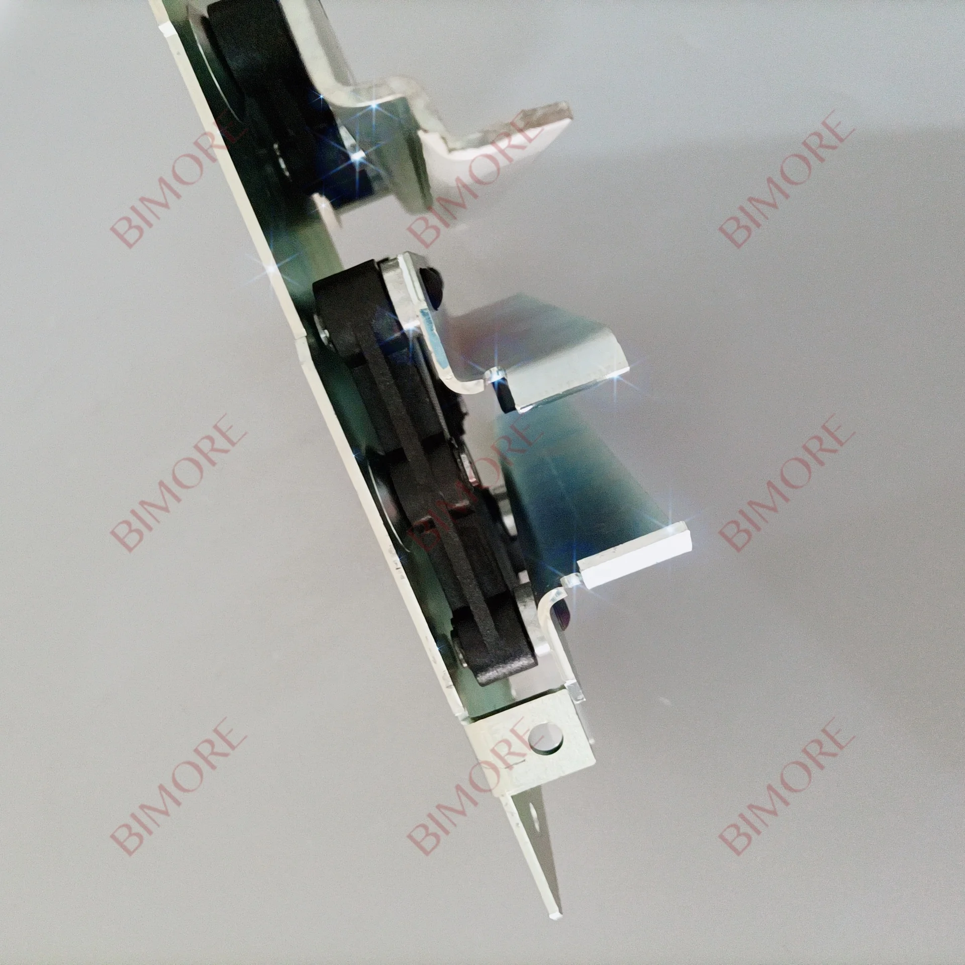 A type FAA24390H1 Elevator Door Vane SKY H1 For AT120 Door Cam Elevator Spare Parts