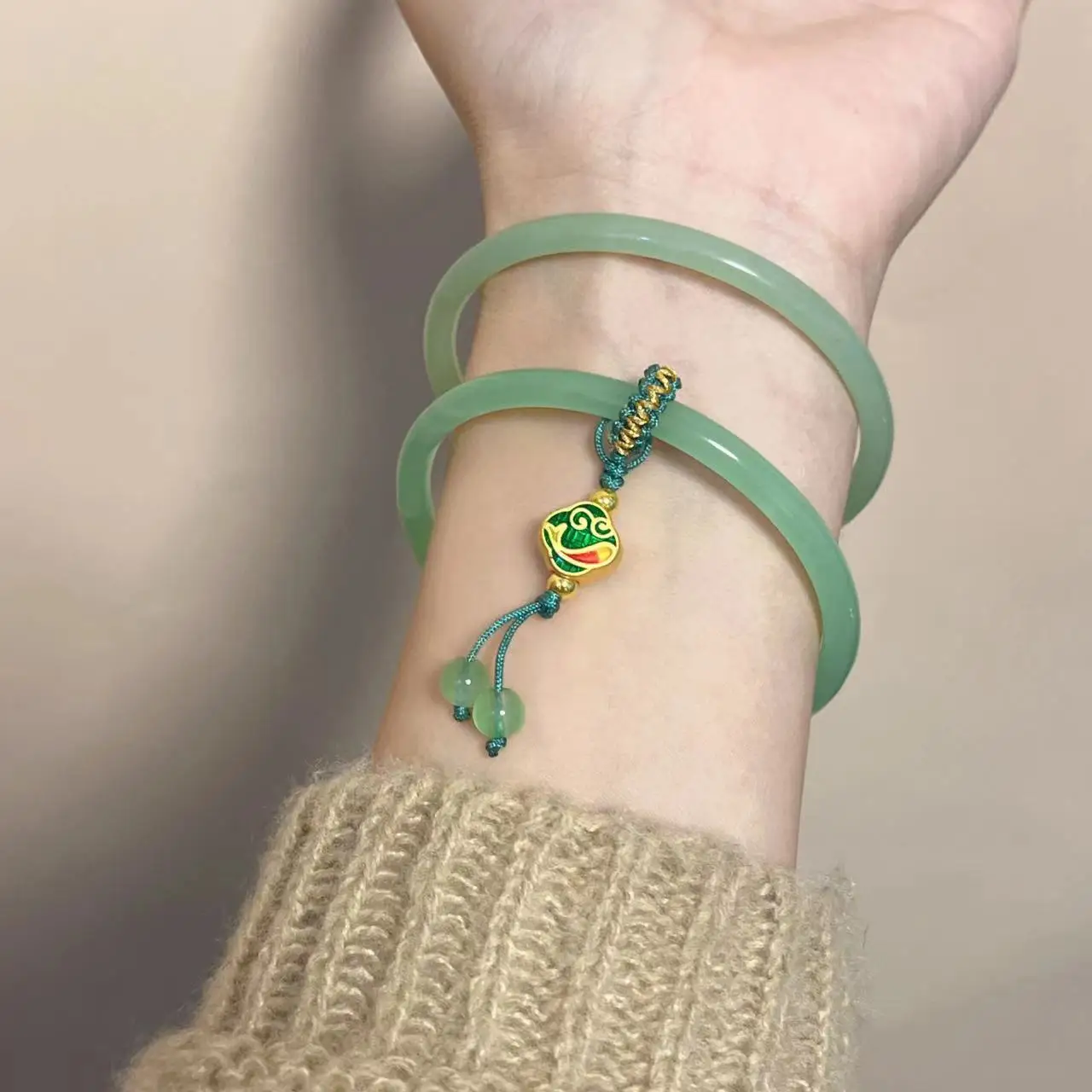 2pcs/set Chinese Style Gradient Color Imitation jade Bangle Simple Design Knot Cuff Bracelet chalcedony Glaze bracelet for Women