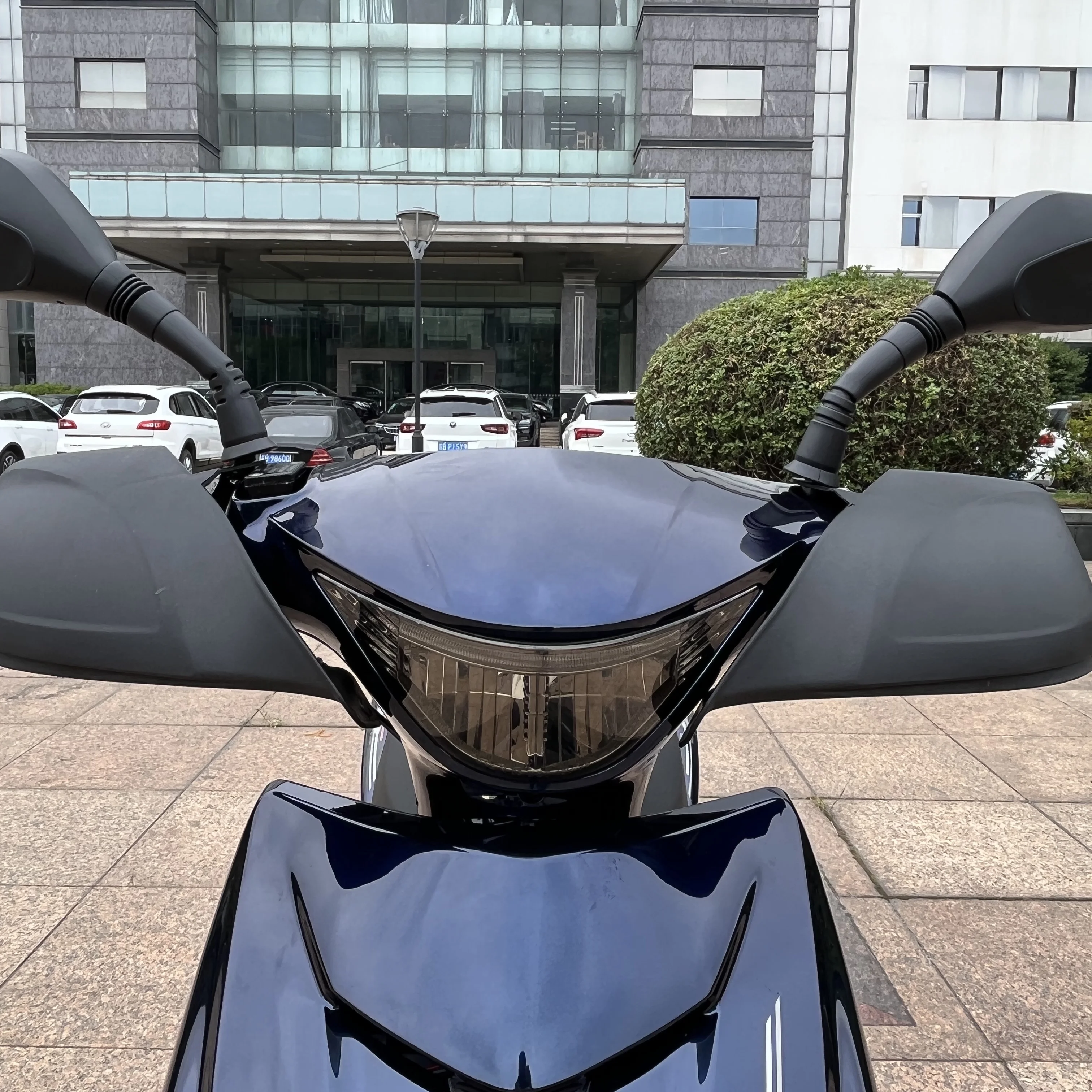 Classic Hot Selling 150 CC Scooter V150 SS Air Cooled Racing Motorcycle Disc Drum Brake Gasoline Moped