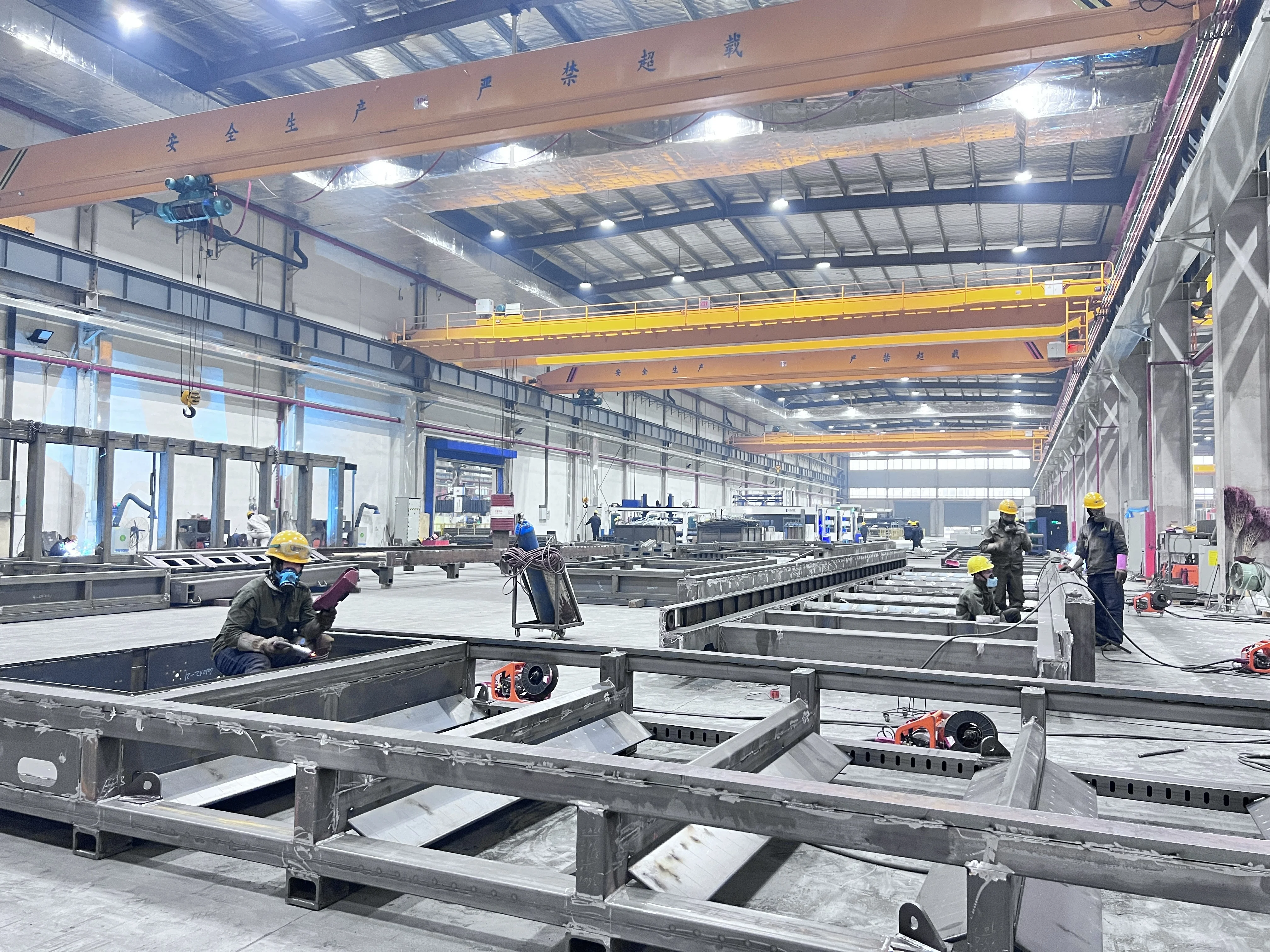 High quality China Factory Make Metal Plate And Tube Pipe Cut Machines Fiber Laser Cutting Machine 3000w