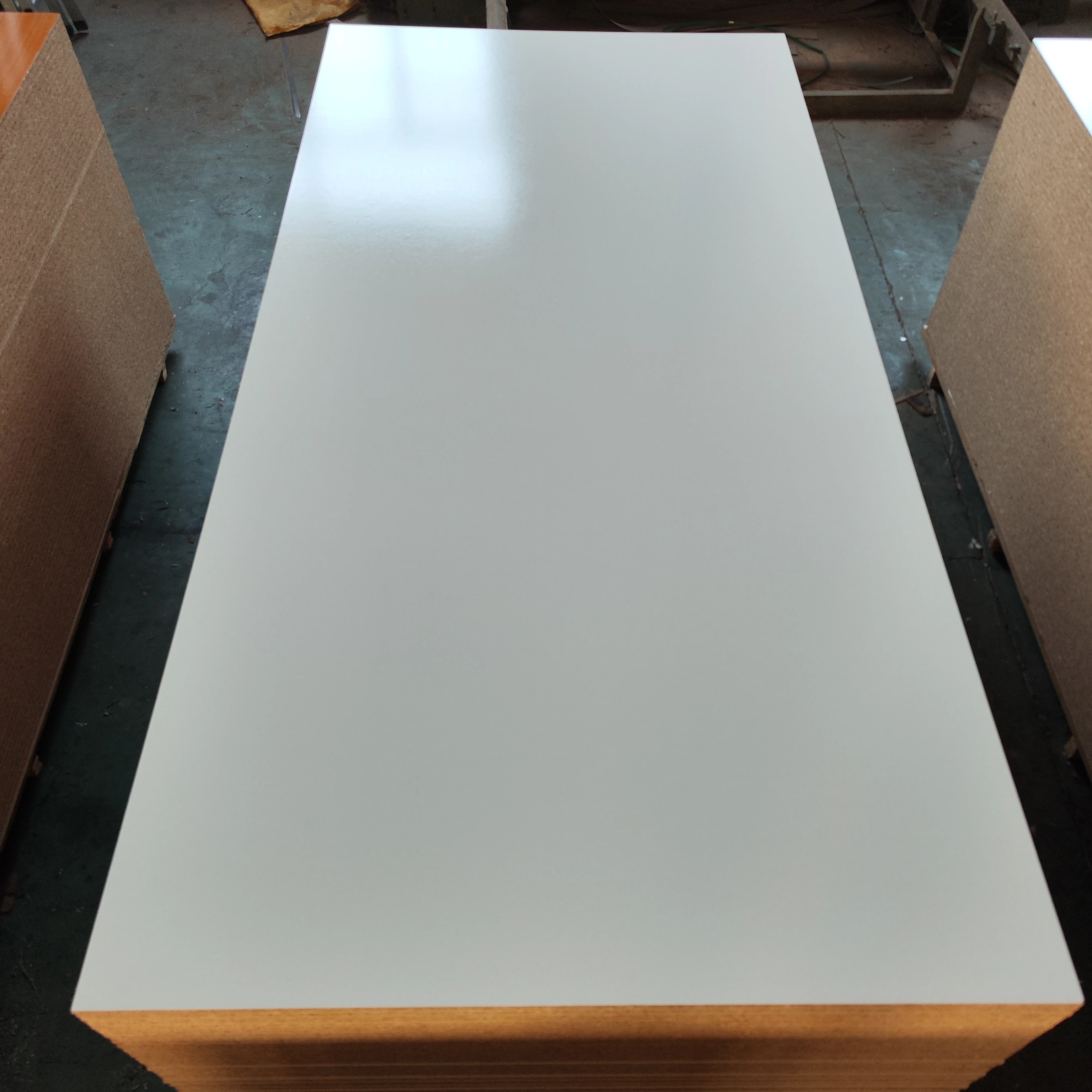 15mm 16mm 18mm Moisture Proof  Flake Board Finished Wood Chipboard/Particle Board for Indoor Building and Furniture