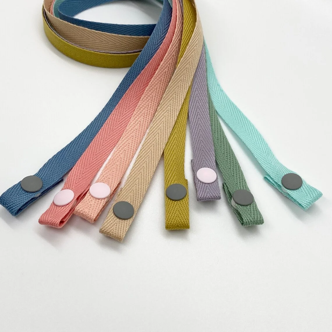 Wholesale Face Mask Lanyard Custom Face Mask Strap Face Mask Holder Necklace Holder With Snap Button for kids and Adults