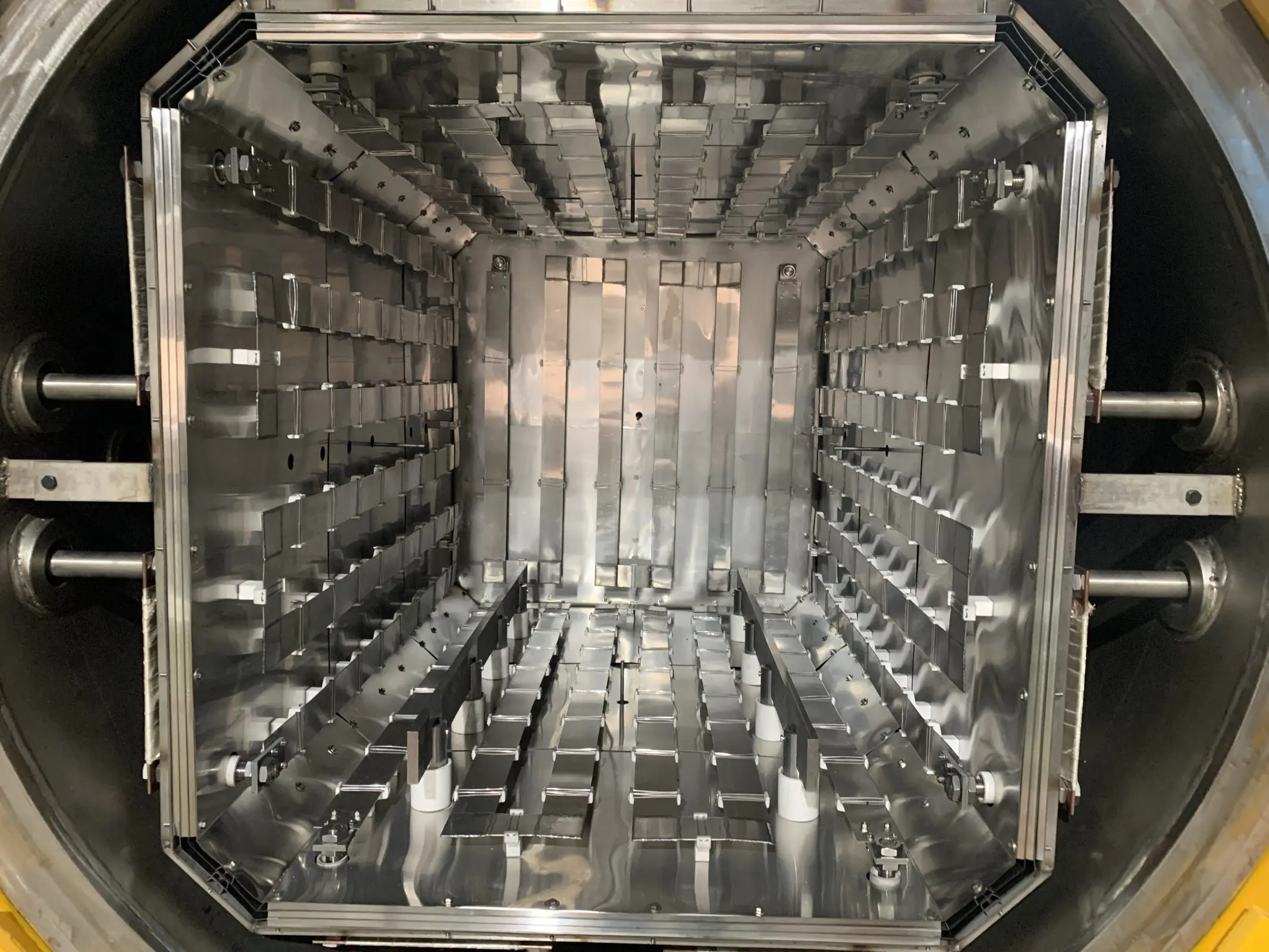 Made In China Diamond And Carbide Tools Brazing 1300c High Temperature Vacuum Brazing Furnace