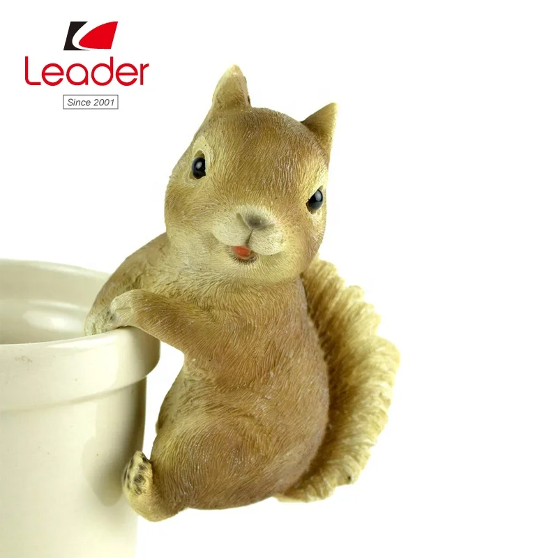 New Best Outdoor Accessory Polyresin Hedgehog Flower Pot Hugger