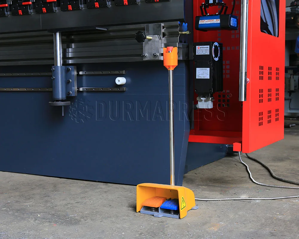 Factory Price New Style Metal Sheets Hydraulic Press Brake Bending Machine Machinacal Manual Sheet Metal Bender Price DA53T