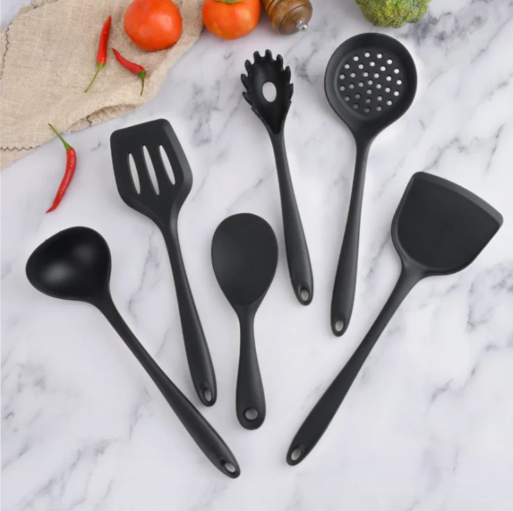 wholesale colorful Silicone leakage shovel, plastic slotted spatula&spoon silicone spatula