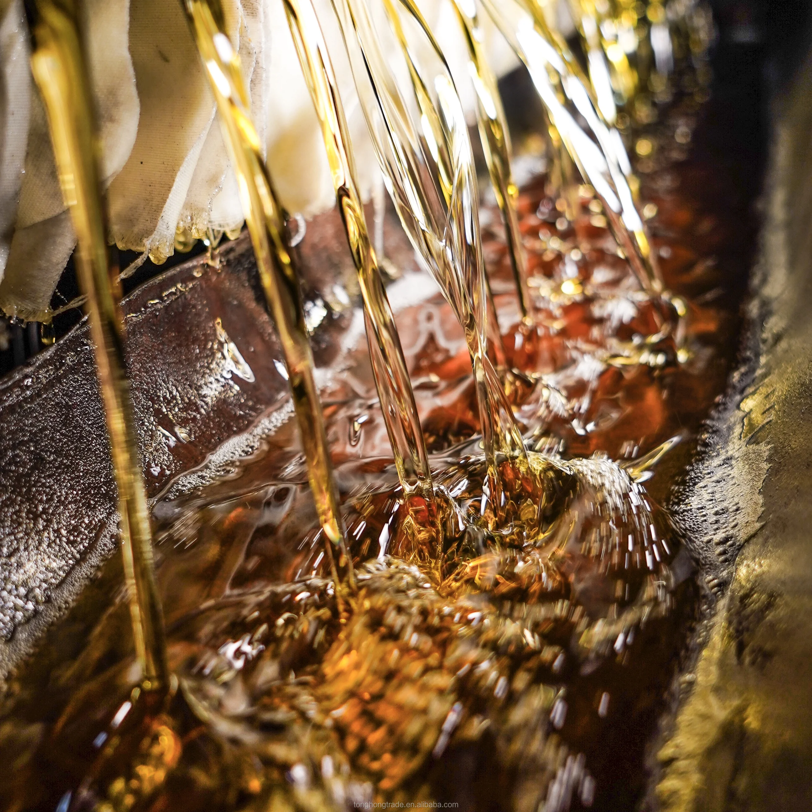 CAS 8001-20-25 industrial low price high quality tung oil