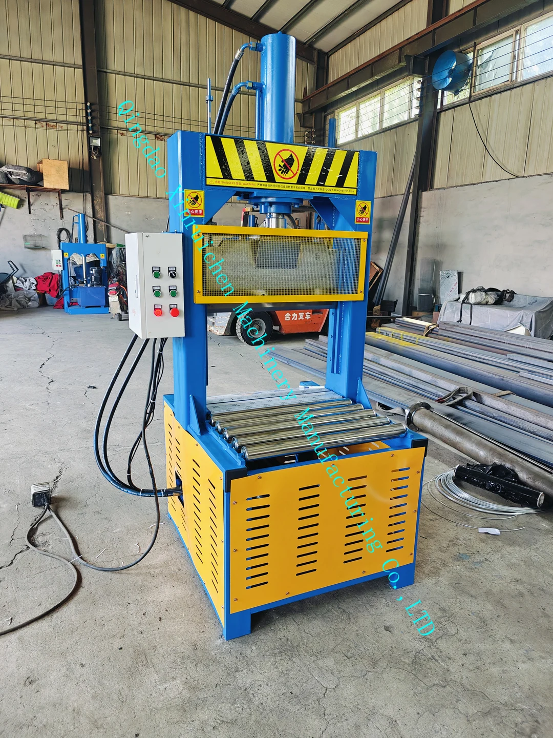 XQL-80 Vertical Rubber bale Cutter with table/rubber splitter