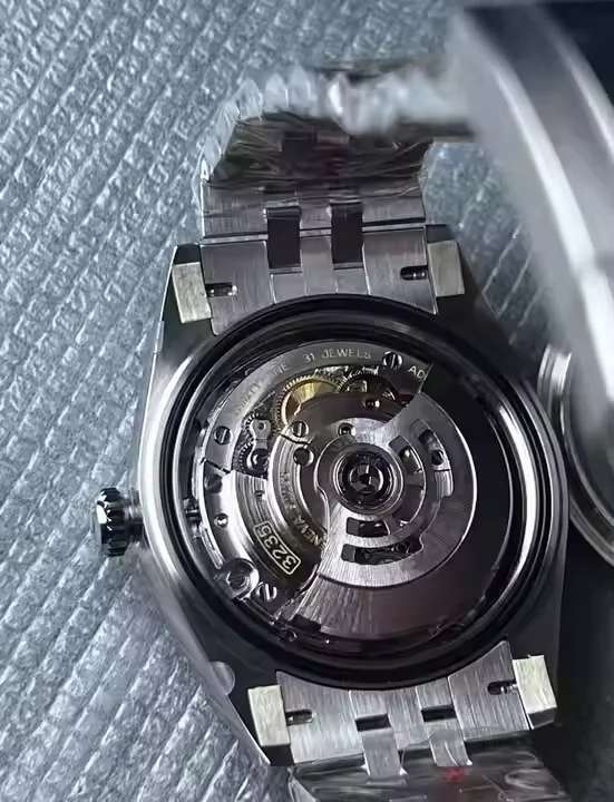 5A Factory Wholesale Designer Watch Mens Luxury Brands Daydate Week Calendar Watch Automatic Mechanical Movements Watch for Mens