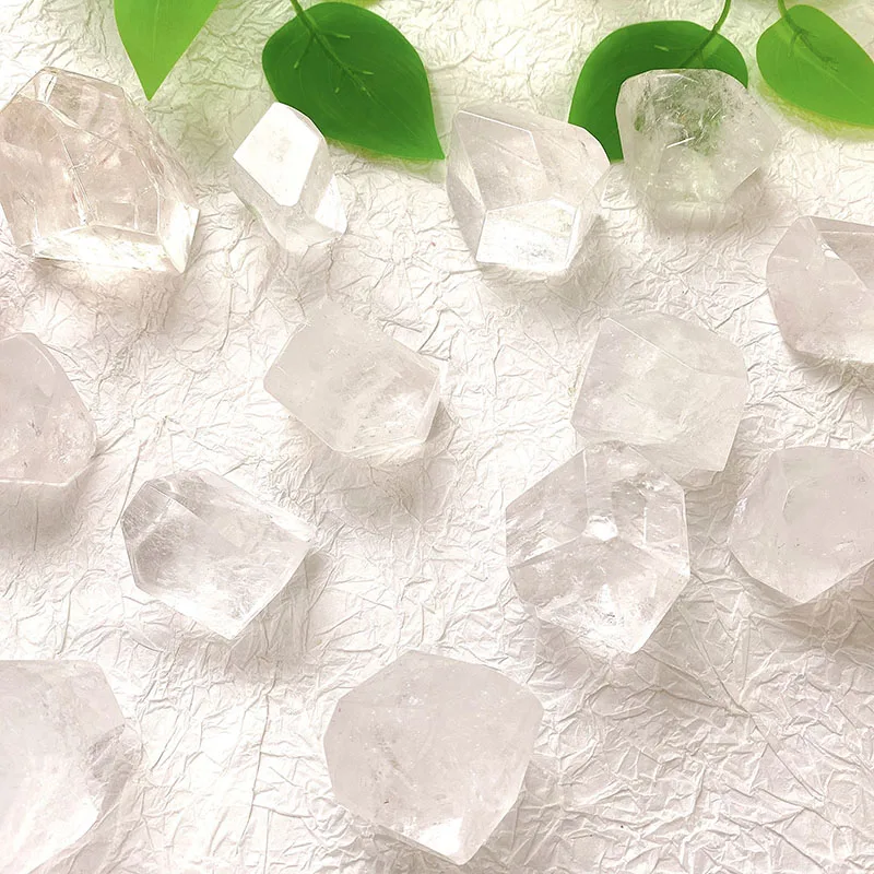 Hot selling high quality natural reiki white crystal carved clear quartz freeform for healing