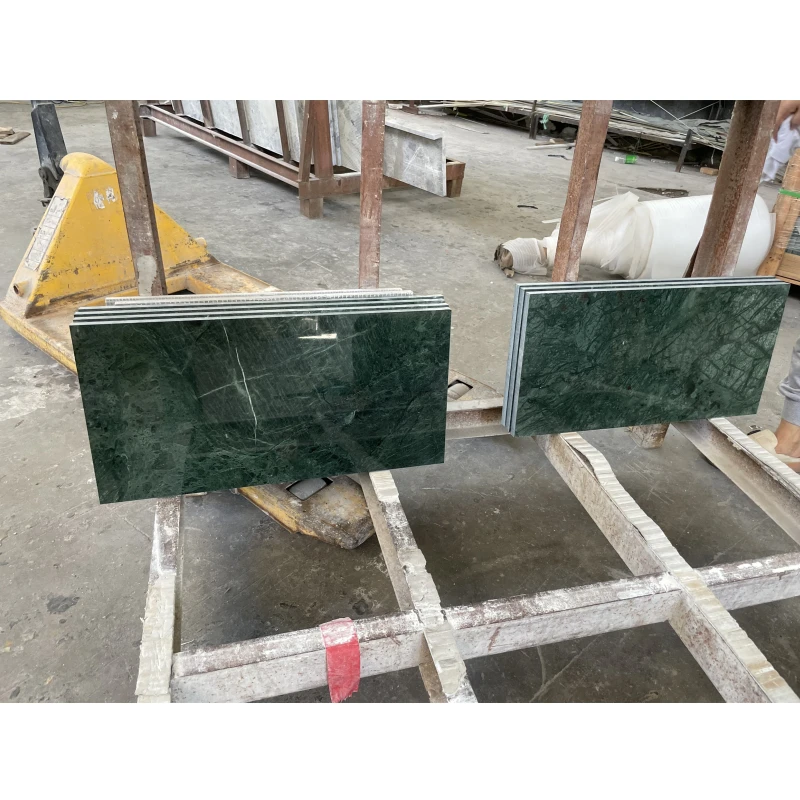 Необработанная темно-зеленая мраморная плитка для пола