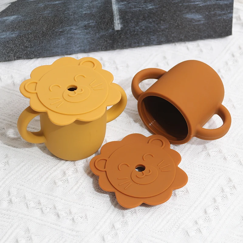 
amazon top seller 2021 150ML Dishwasher Safe Portable Unbreakable Kids Toddler Baby Training Silicone Water Drinking lion Cup 