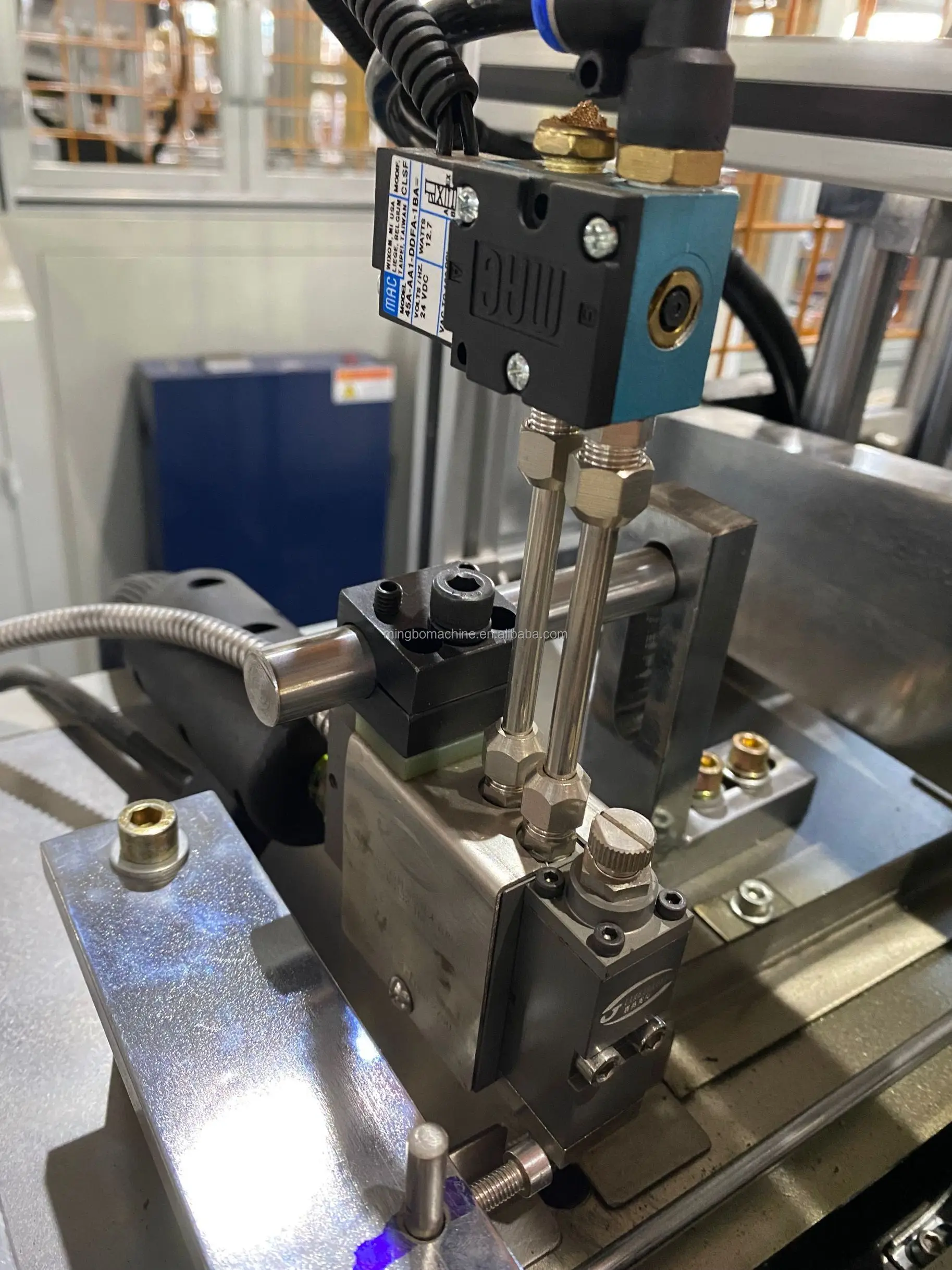 Высокая скорость с двойными стенками Автоматическая термозапаивающая машина для кофе чая бумажный стаканчик наружный шланг формовочная (ZKT-09H)