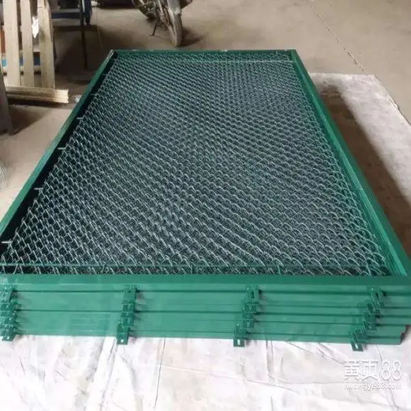 1.8 Hight Galvanized Mesh Fence Price Steel Wire Chain Link Fence