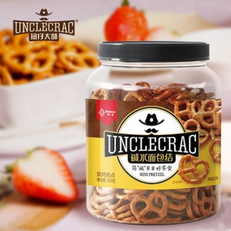 Производители печенья и бисквитов с жестяными или баночками для