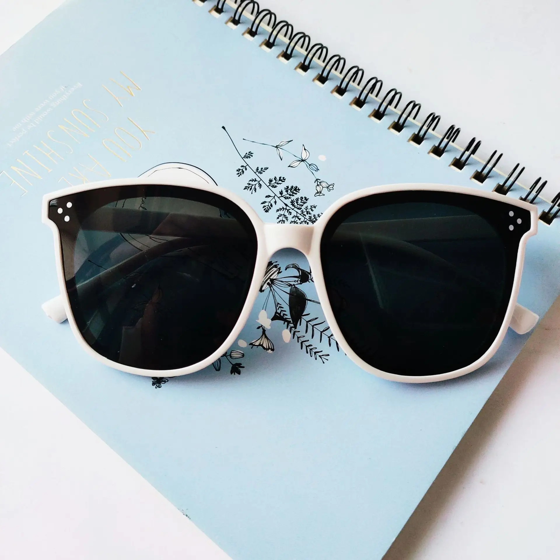 2022 New Fashion Pilot Customized Sun Glasses Women Sports Driving Oversized Polarized Shades Sunglasses For Men