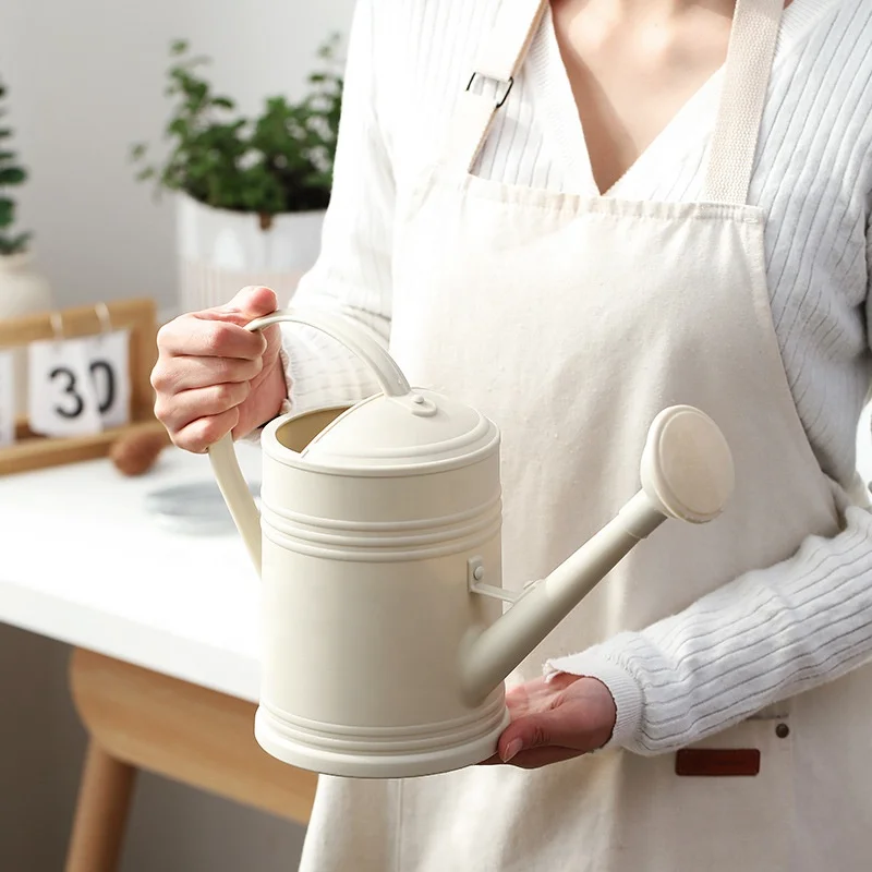 Gardens Watering Can Watering Pot Kettle for Watering the Flowers and Potted Plants Long-billed