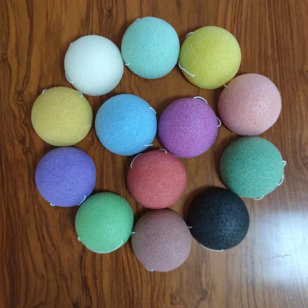 Customized logo Natural Konjak Sponge Heart shaped Bamboo Charcoal Cleansing Powder Face Cleaning Sponge Cleaning Tool