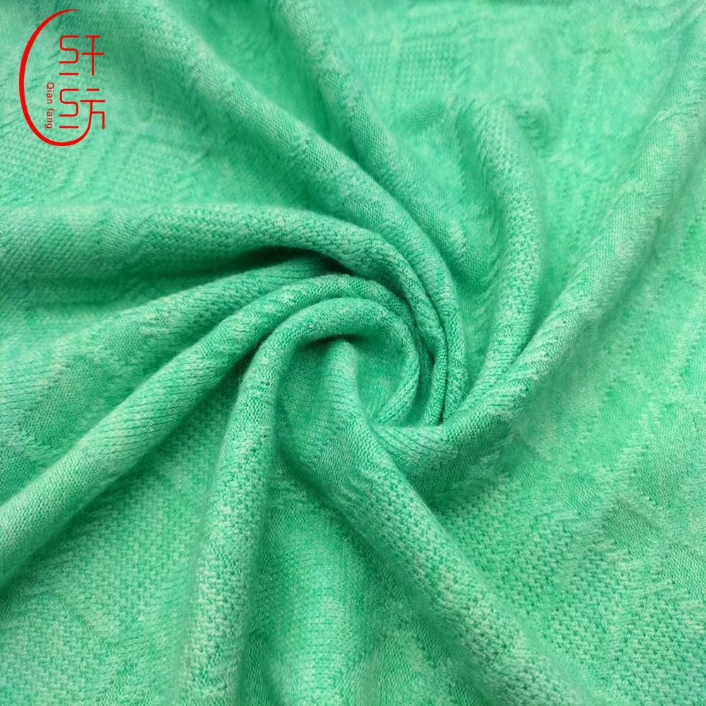 Warm and soft hand-feeling hacci jacquard fabric for dress clothing