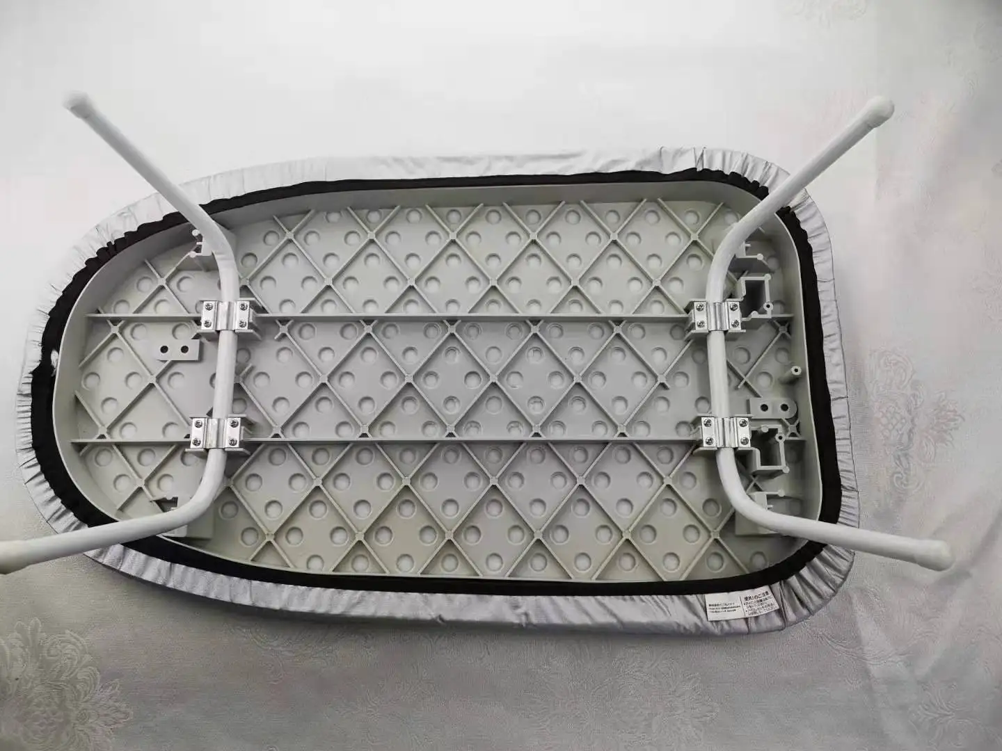 
Supplier Cheap Easy Recessed Flush Mount Folding Ironing Board 