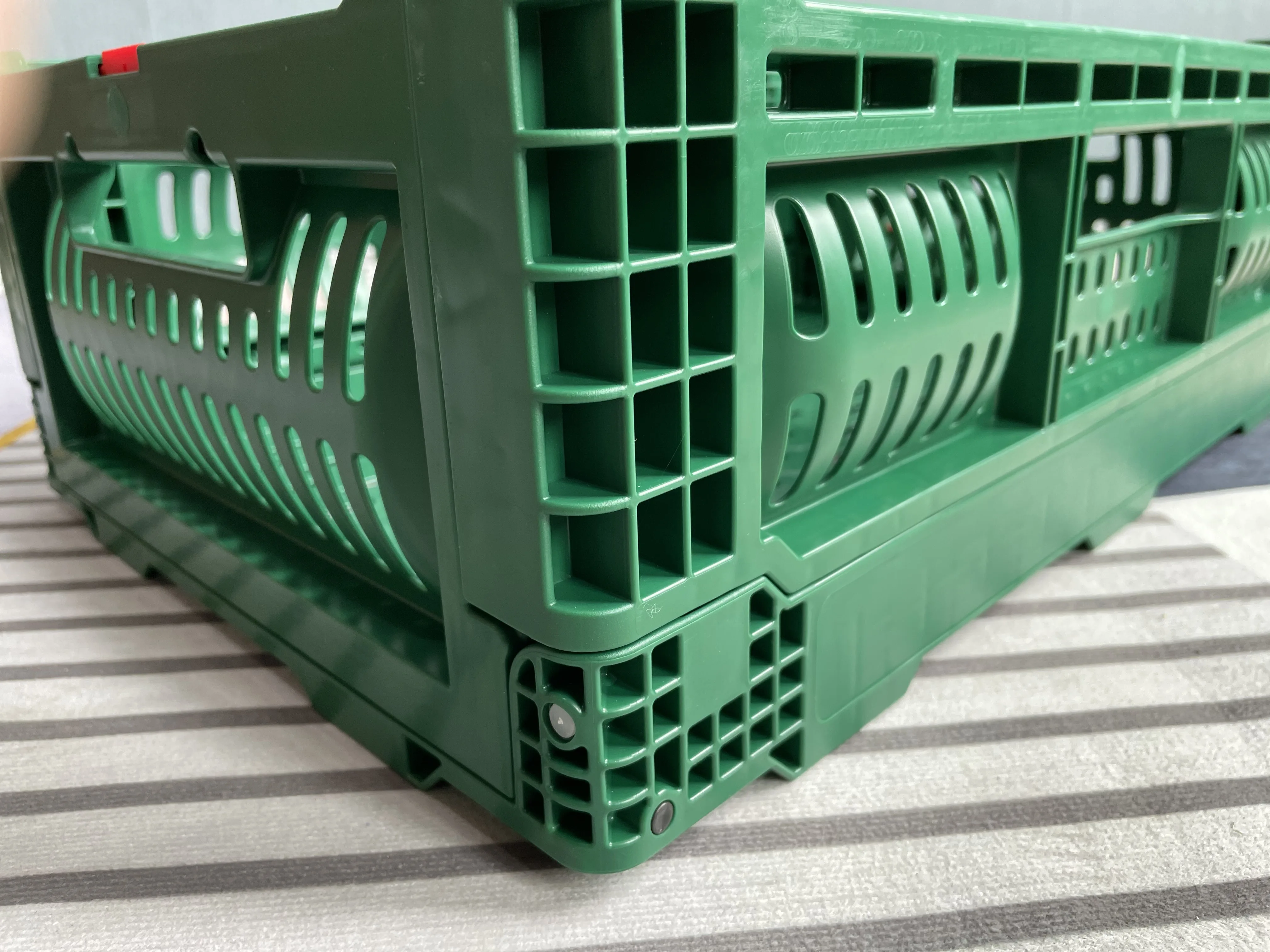 500x330x170 mm mesh wall reusable and collapsible plastic folding box crate for fruit and vegetable storage