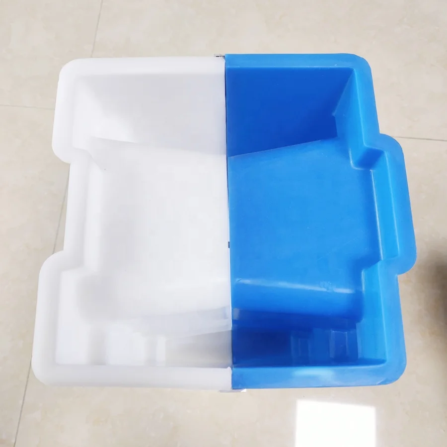 Plastic interlock mould for concrete blocks