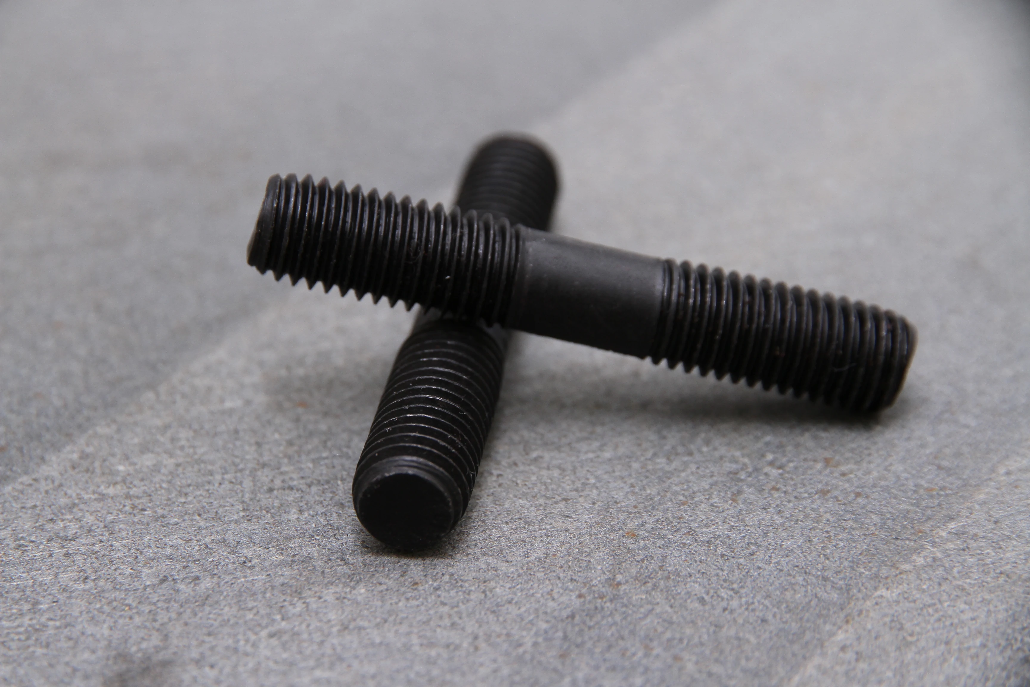 Wholesale 3/8 Carbon Steel Stud Bolt with Hex Nut 10.9 & 12.9 Finish Black and Zinc Terminal Stud Bolt