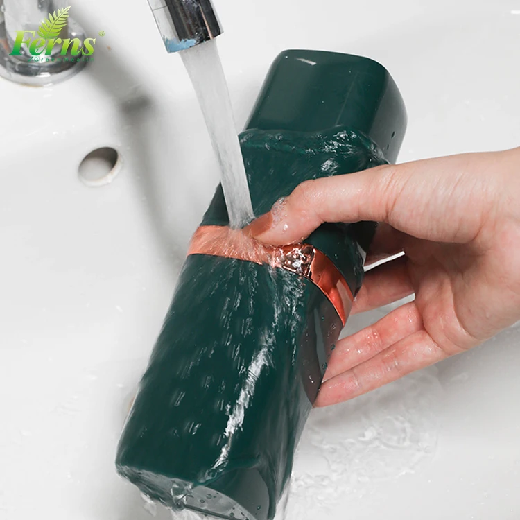 Portable Toothbrush Dispenser Case Travel Set Sustainable Plastic Toothbrush Holder storage box