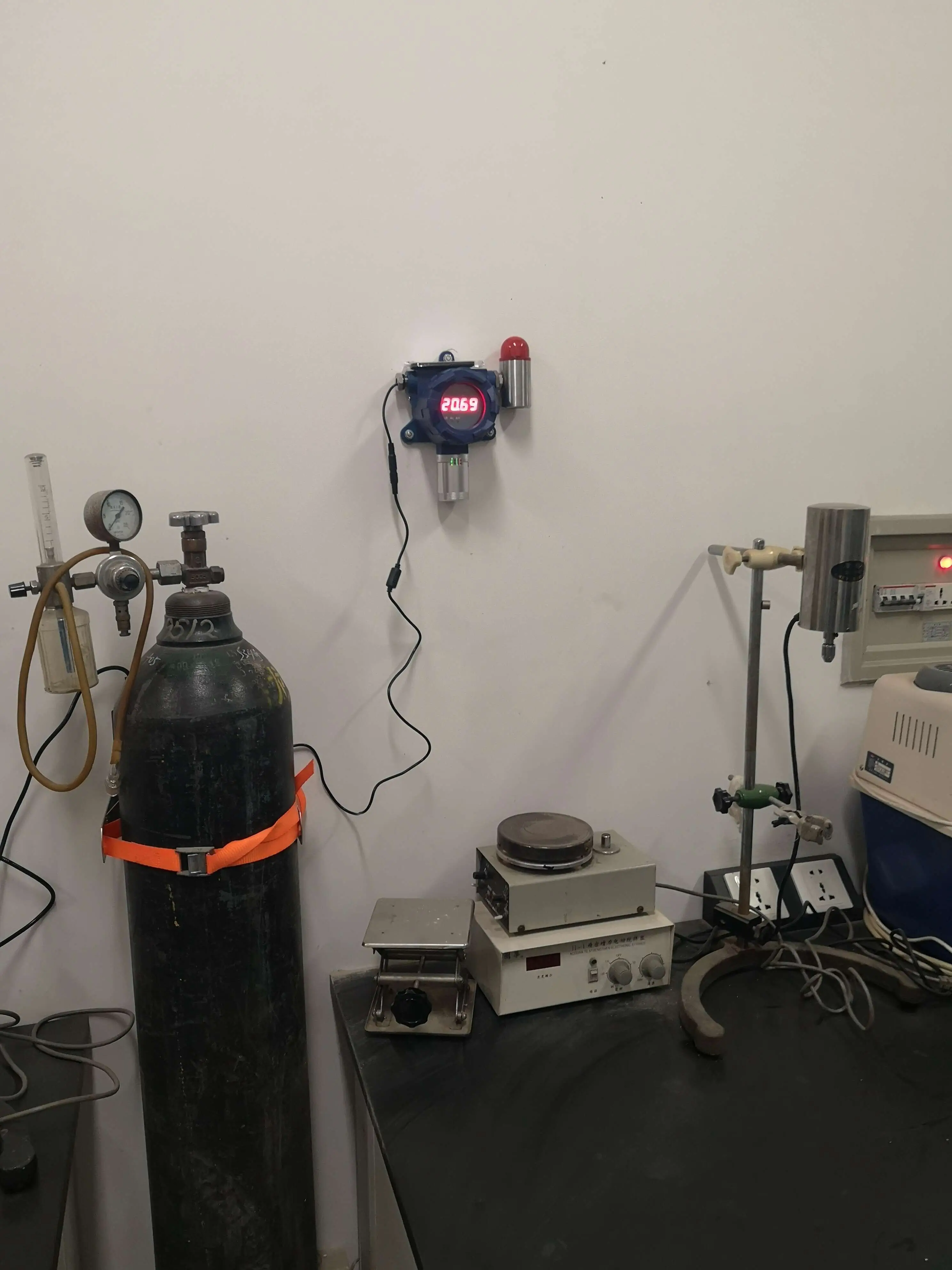 Industrial Fixed Display Ozone Gas Leak Monitor Controller Relay O3 Sensor With Alarm Light ATEX CE