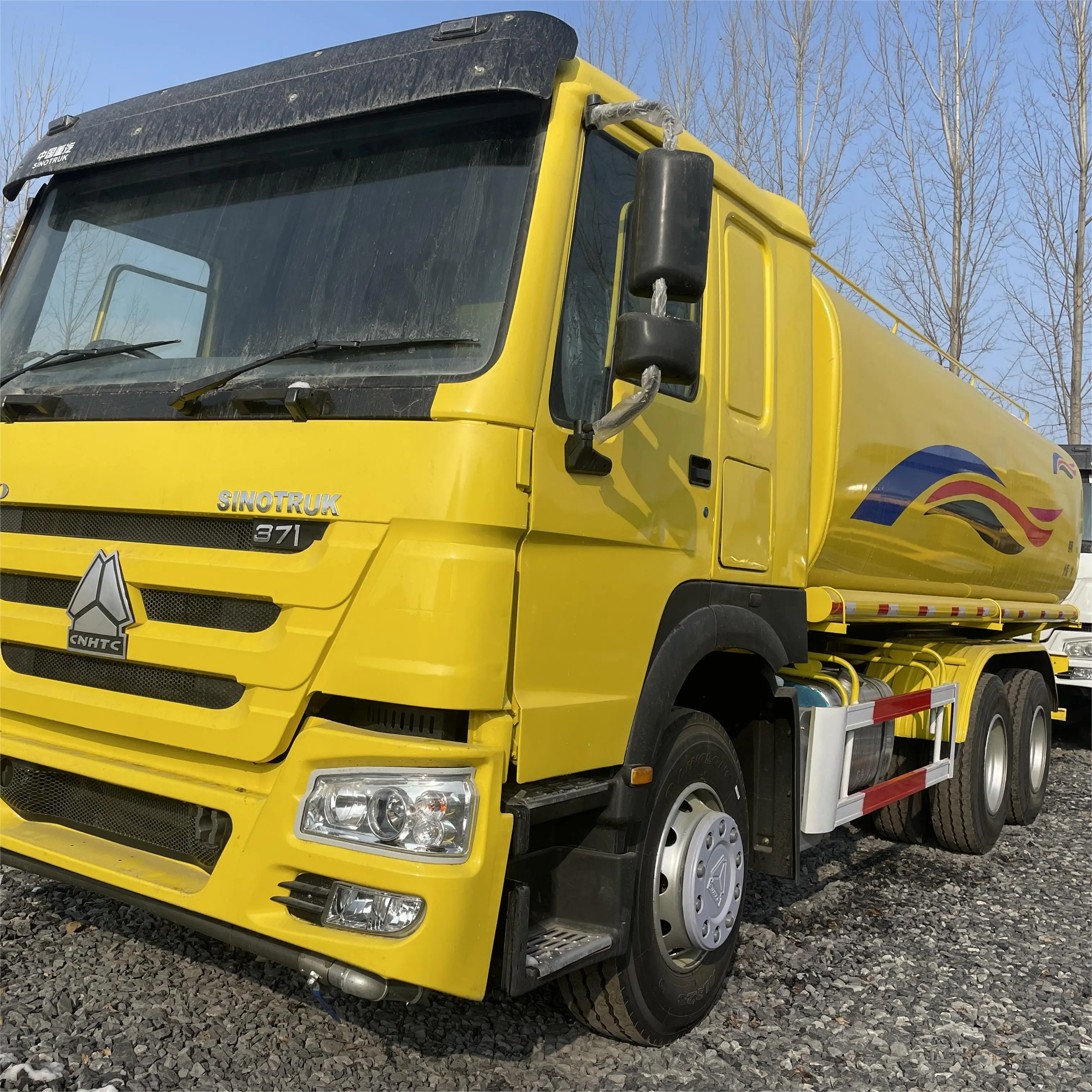 Popular product Sinotruk Howo used Tanker Truck 8X4 Oil Tank Truck 20000L Liquid Fuel Tank Truck for sale