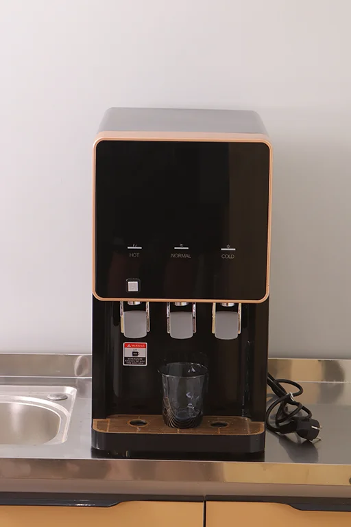 2024 New Design Countertop UF Water Purifier Machine Hot and Cold Water System with Activated Carbon Material