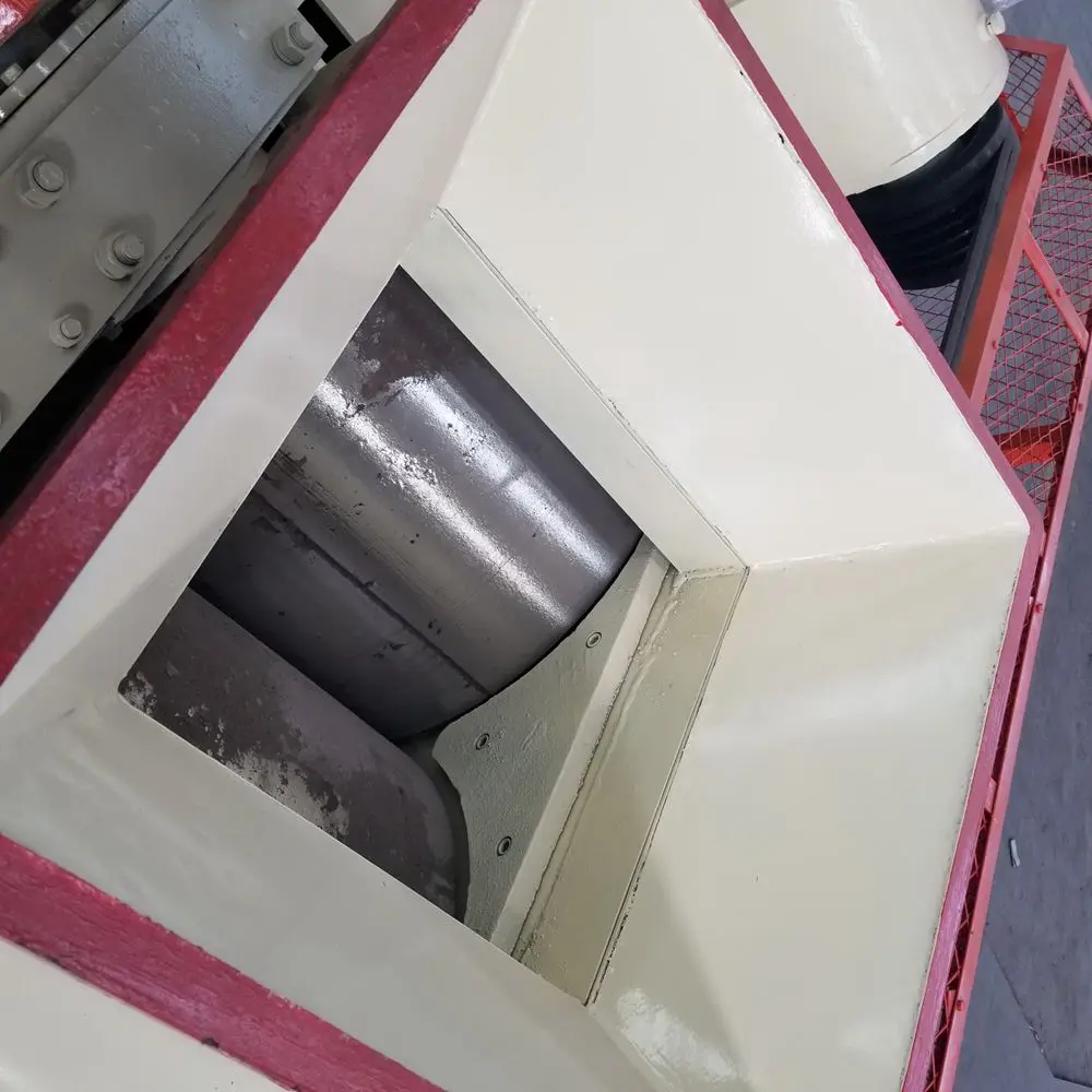 mining industry roll crusher 2pg 250*400 quartz stone double smooth roller crusher machine