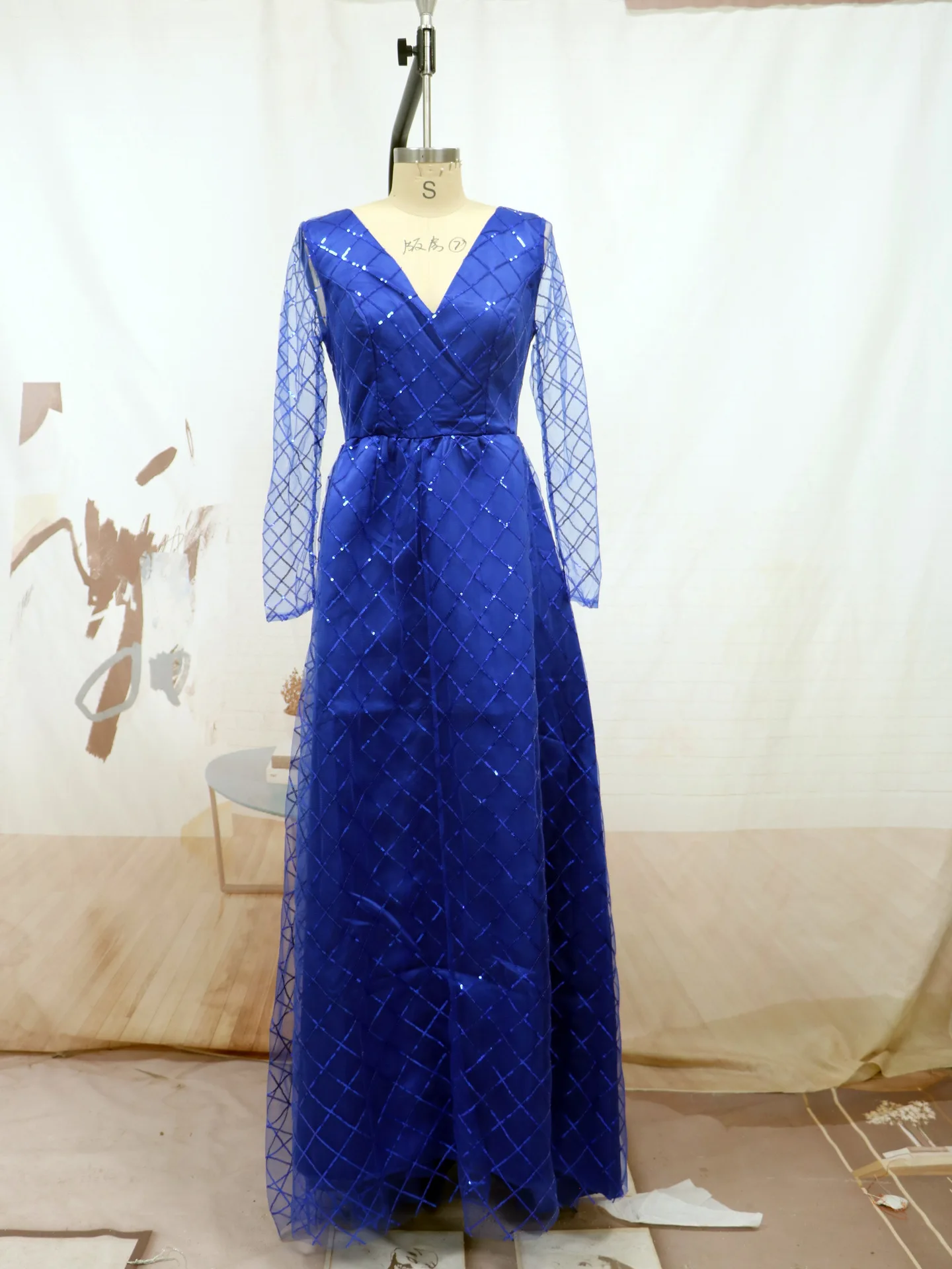 Sexy Ladies V Neck Sequin Cocktail Dresses Party Dress Women Wholesale Prom Long Sleeve Evening Dresses for Wedding