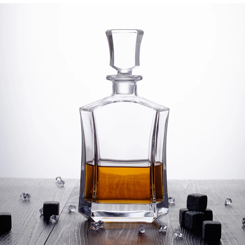 25 oz Lead Free Crystal Plain Glass Whiskey Decanter Bottle with Sealed Silicone Stopper