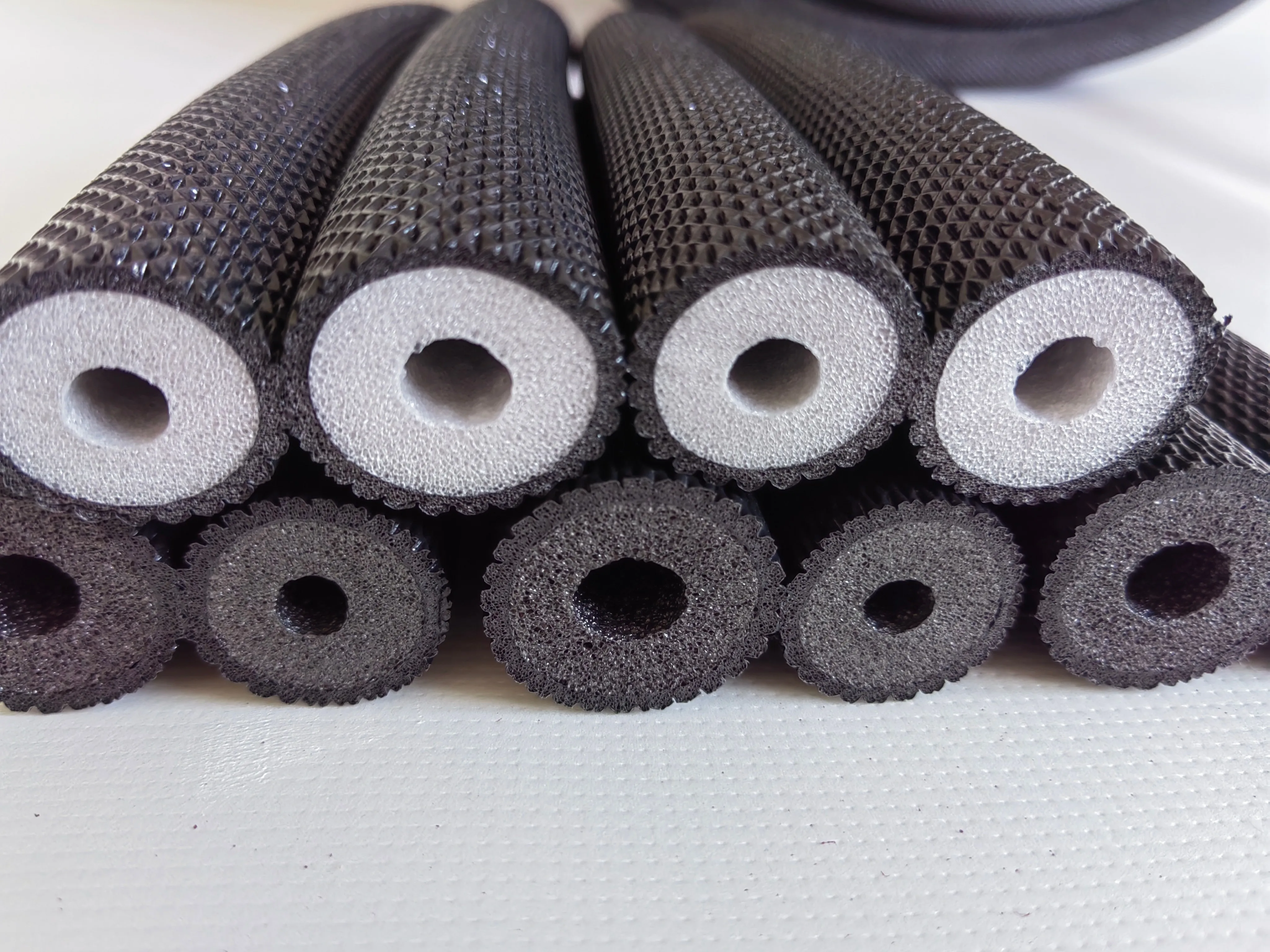 Jiahao In Stock 1/4 3/8 1/2 5/8 50m 164ft White Black PE Embossed Insulated Double Coil Copper Pipe Line Set For HVAC USA