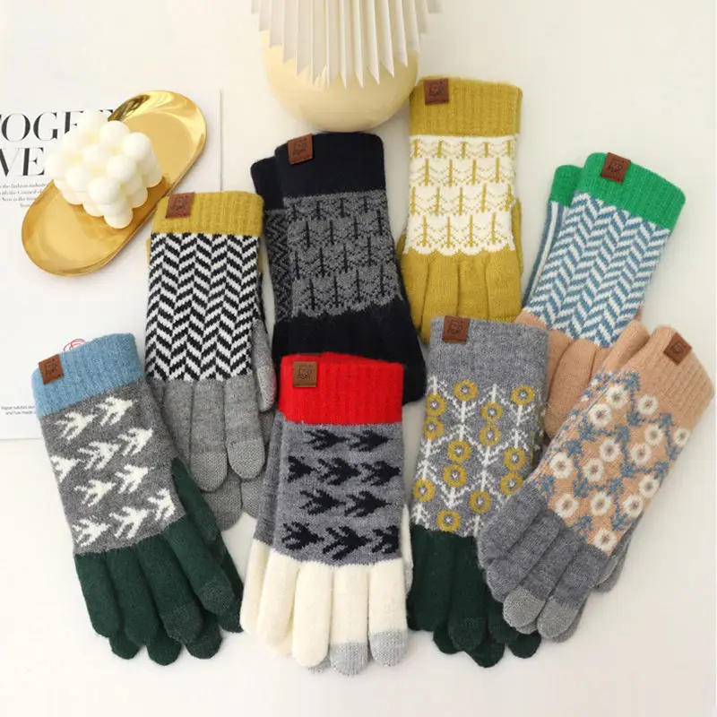 Hot Selling Winter Gloves for Women Fashion Accessories 2022 of Wool Knitted Cycling Touch Screen Warm Glove for Knitted Mittens