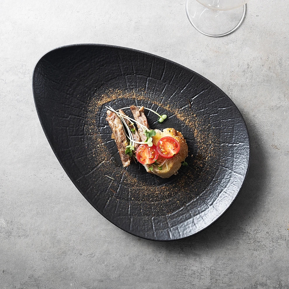 2024 New Design Vajilla De Porcelana Dining Room Rich Textures Platos Leaf Shape Fish & Steak Porcelain Plates For Restaurant