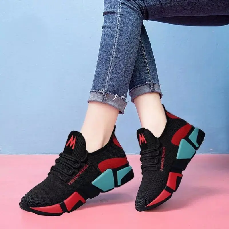 In Stock Factory Woman Cheap Breathable Custom Sock Shoes Walking Sports Shoes Ladies Wedge Sneakers