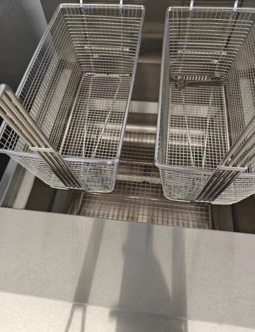 Electric Commercial Open Fryer with Automatic-Lifting Basket Deep Fryer for Chicken Chips Food Industry Includes Oil Pump