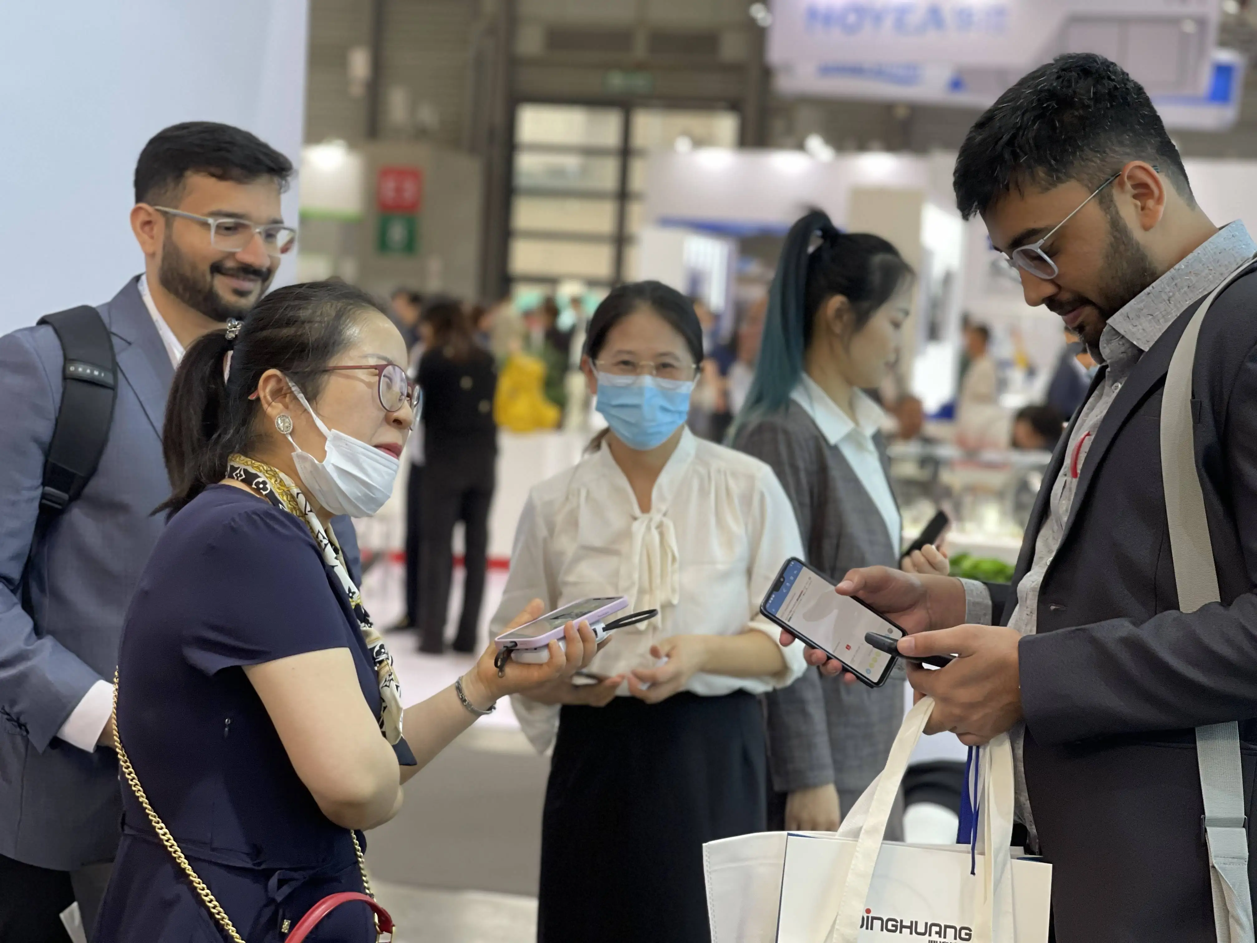 PFC Phenolic Cloth & Polyester Cloth Series Of Semi-Finished Pfc High-Strength Pabric Products Pipe Material