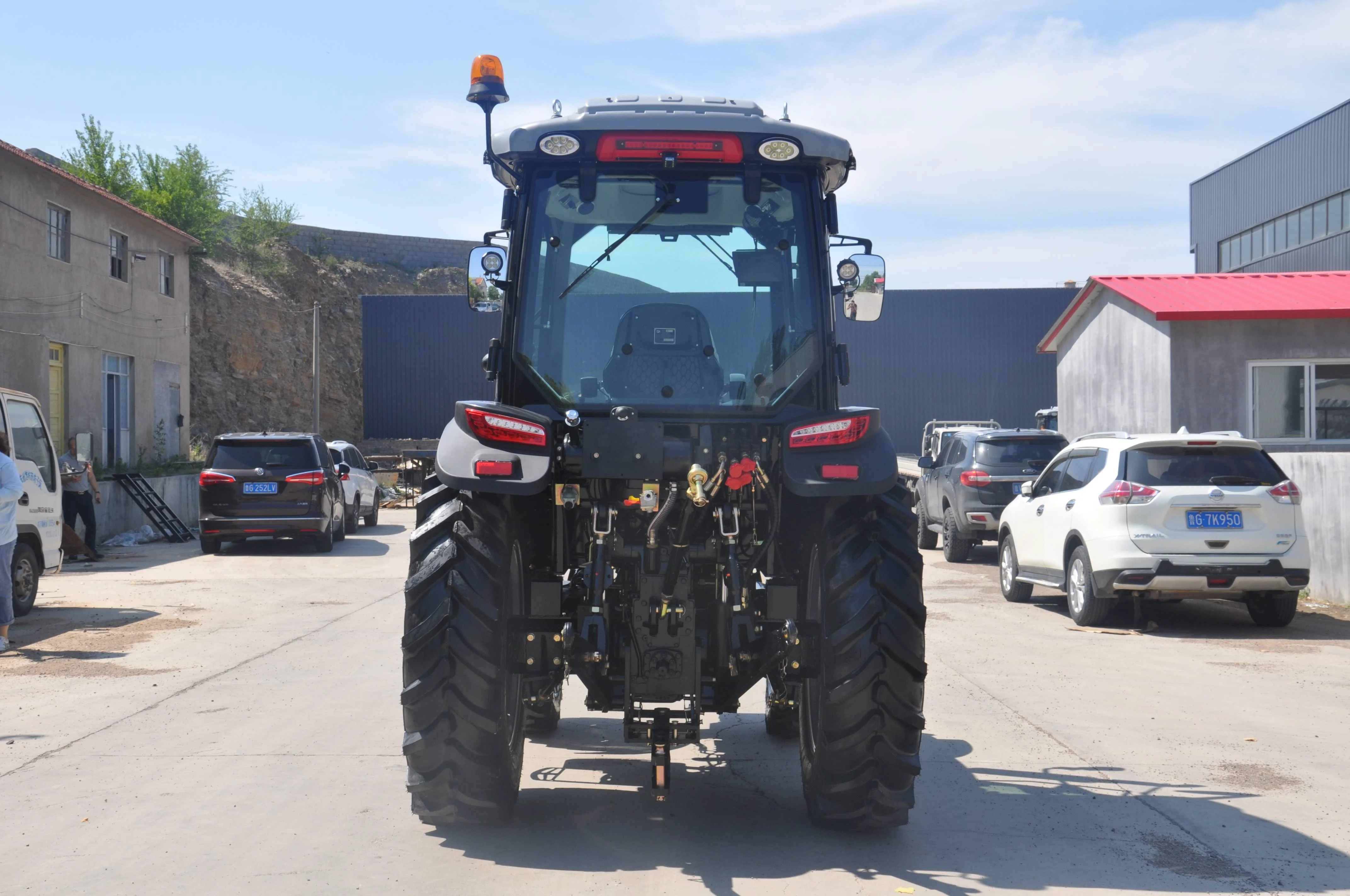 Nice Price 25HP 4wd 4-wheel tractorfarm tractors made in China for sale