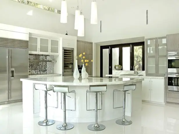 Modern Fashion Curved Island High Gloss Lacquer Doors Kitchen Cabinets