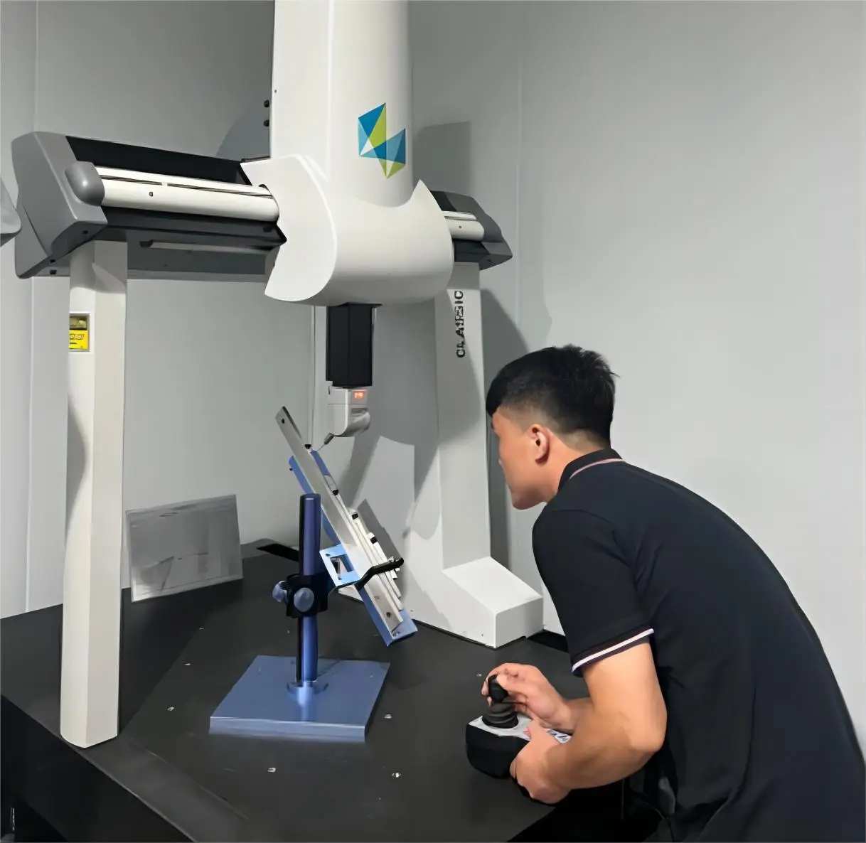 Высокоточная CNC автомобильная часть cnc алюминиевые токарные и фрезерные металлические детали 3d печать металла mc нейлоновые механические втулка