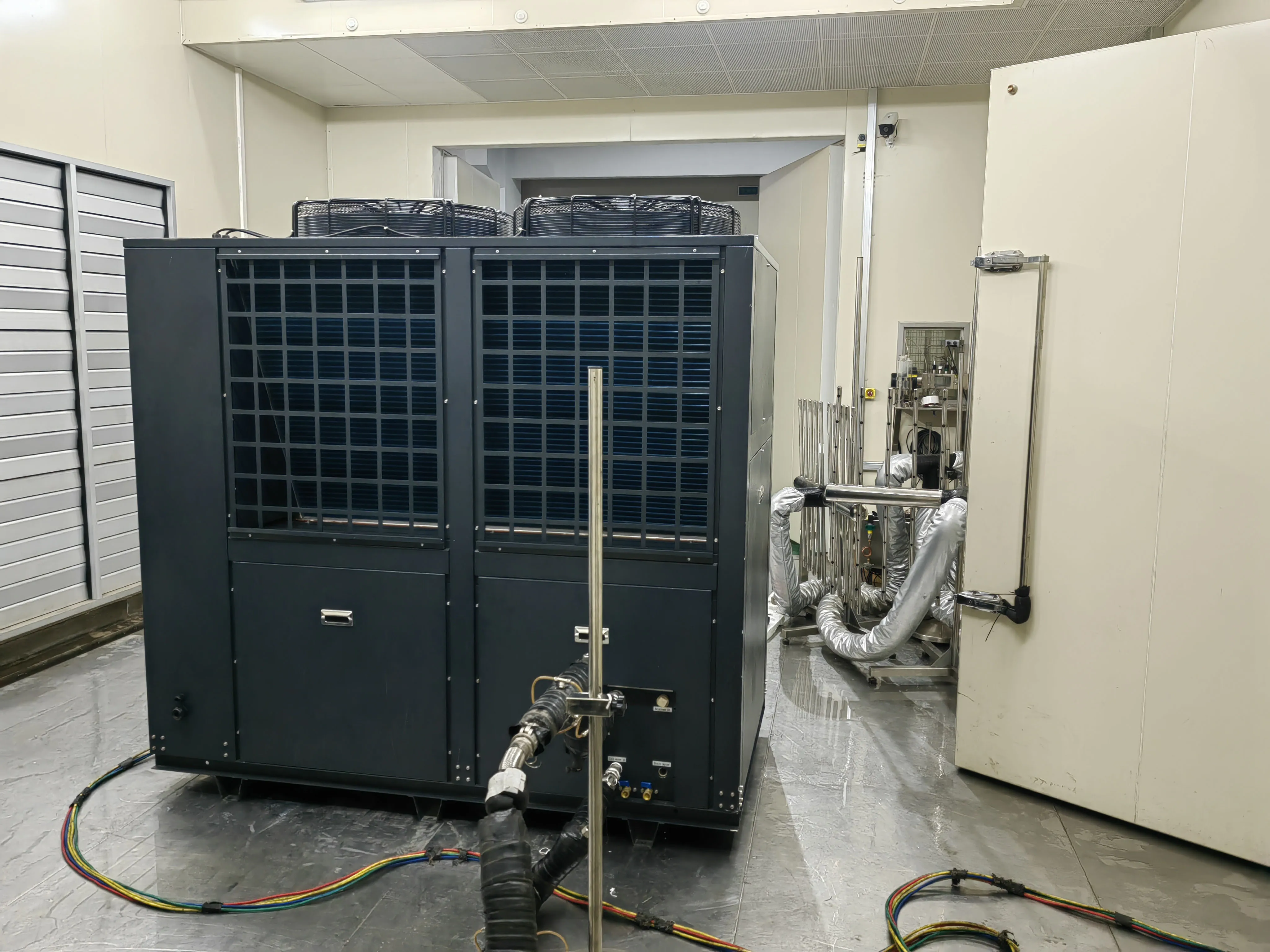 DC inverter CO2(R744) heat pump High COP Cooling & Heating Heat Pumps  Air source  hot water