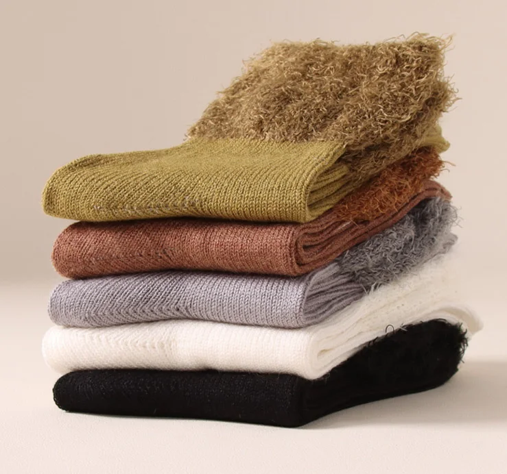 New Fashion Autumn and Winter New style Warm Fleece Solid Casual Feather Yarn Snow Socks