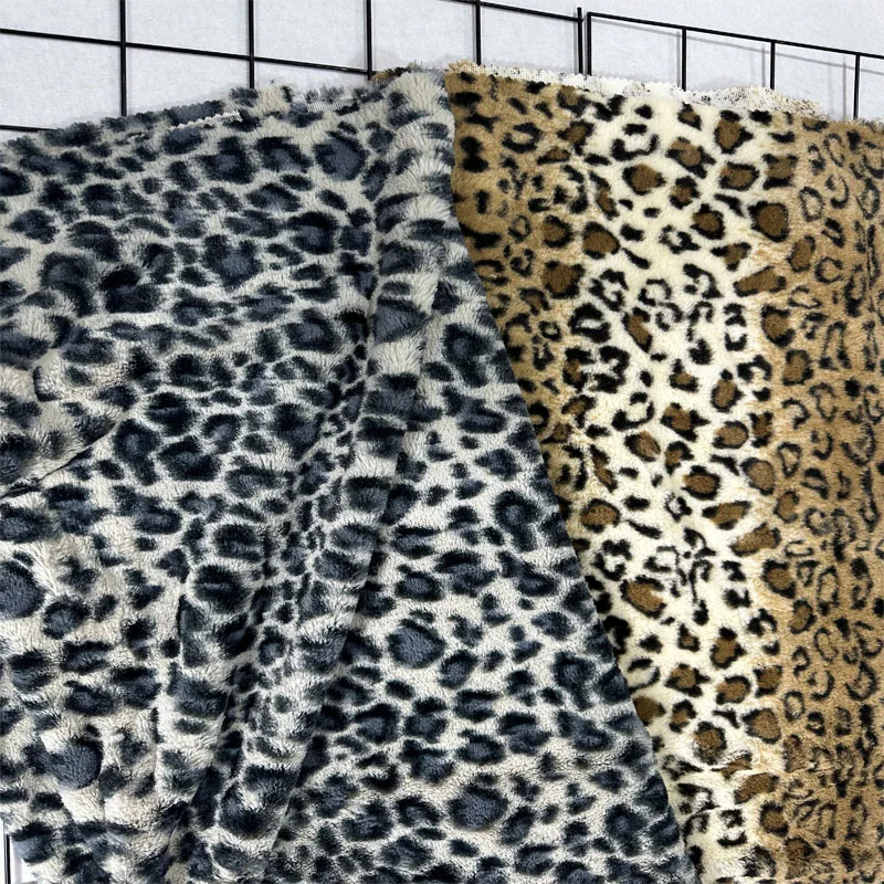 Factory Wholesale  Soft and Comfortable Leopard print PV Velvet  Fabric for Floor Mat Blanket Clothing