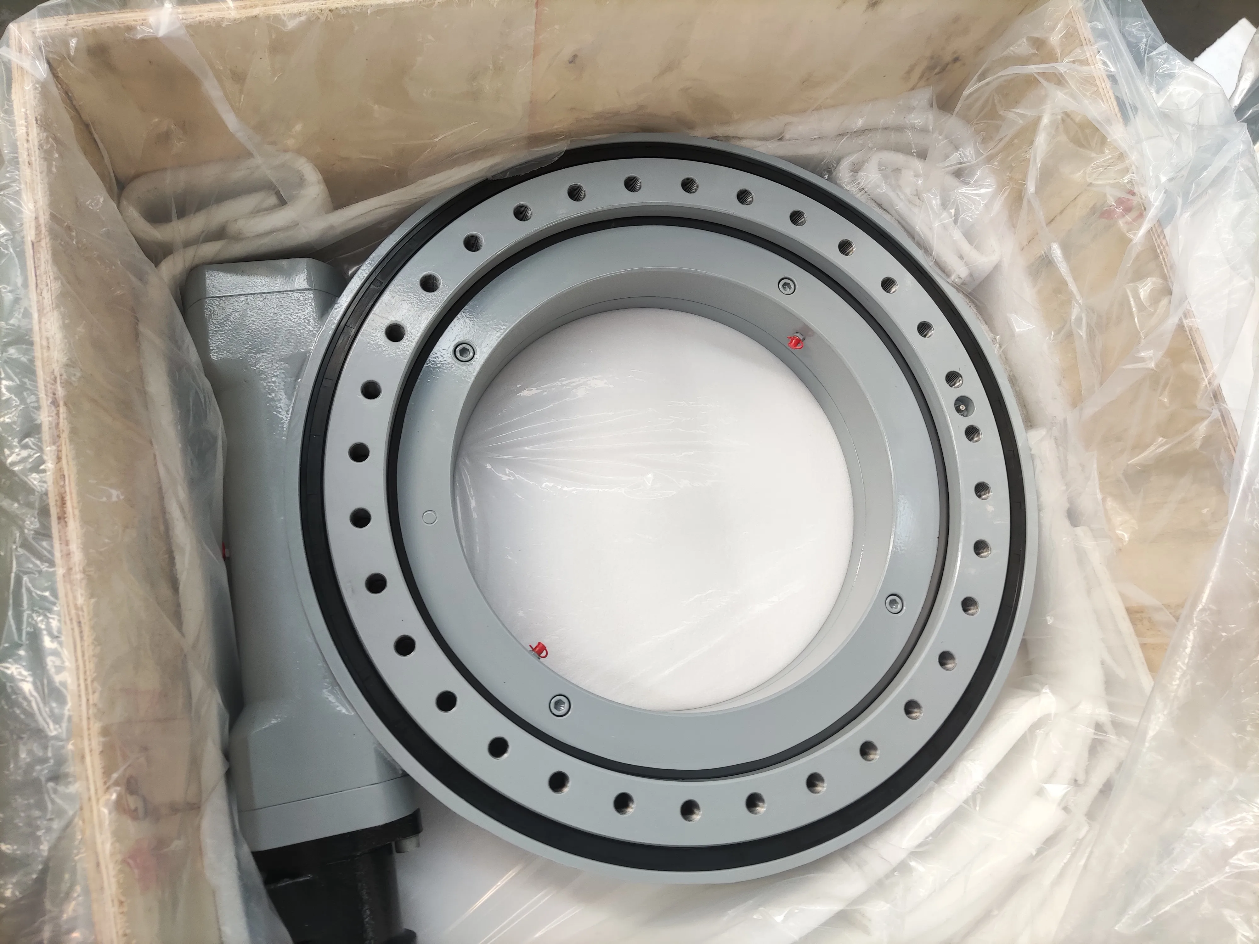 slew drive used for Fog cannon truck application