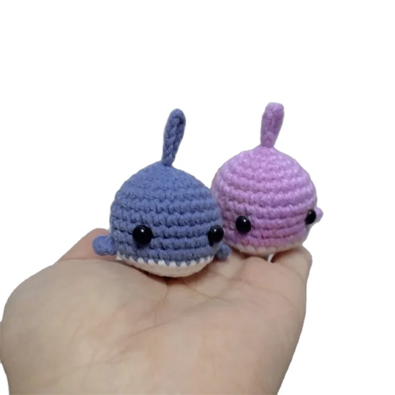 Factory Wholesale Custom  Crocheted Mini  Whales Amigurumi Animals Keychains Crochet Whale Keychain