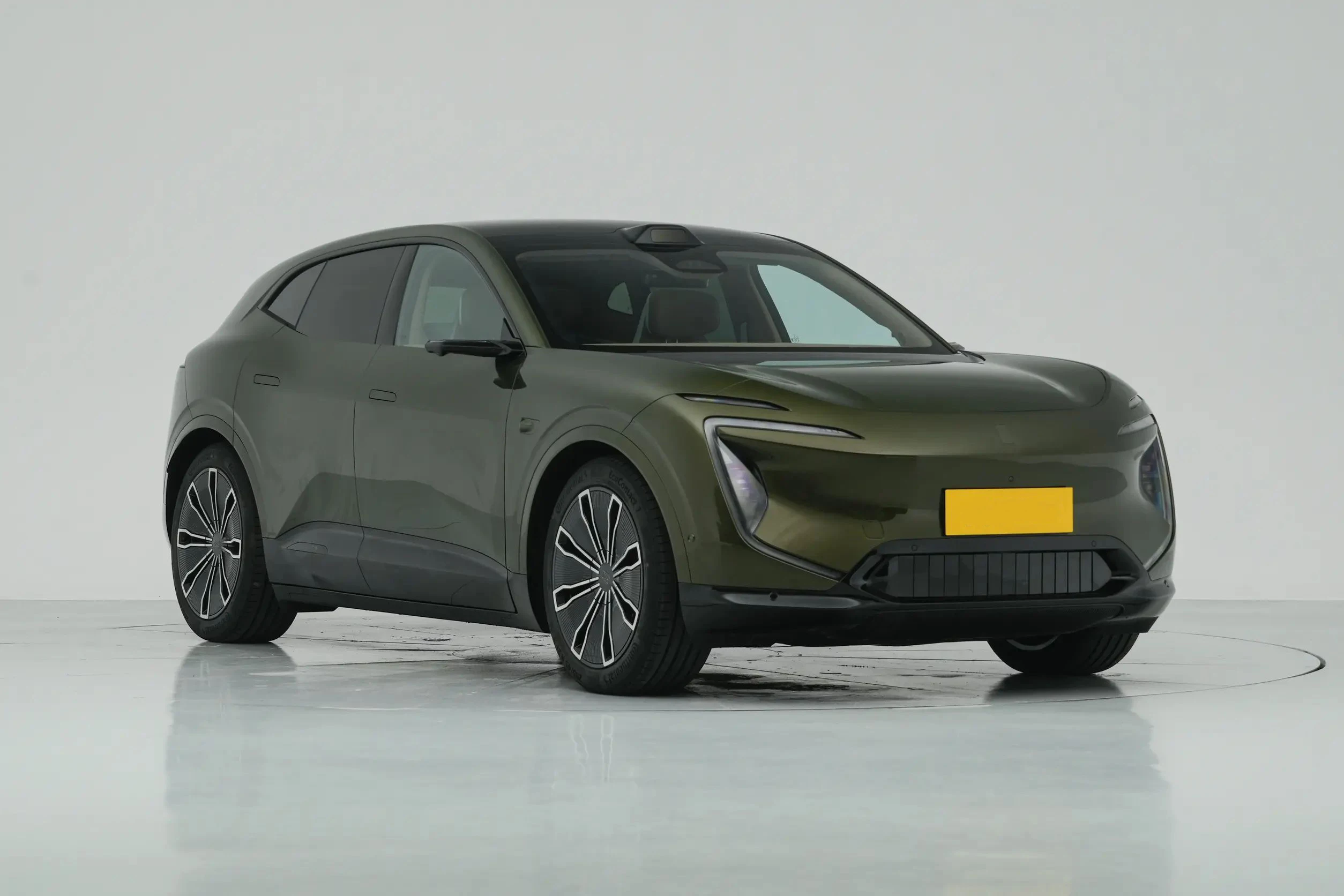 Pure Electric Extended Car Middle-size SUV 200kmh New Energy Vehicle 5 Seat Hua Wei Changan Avatr 07 for Sale